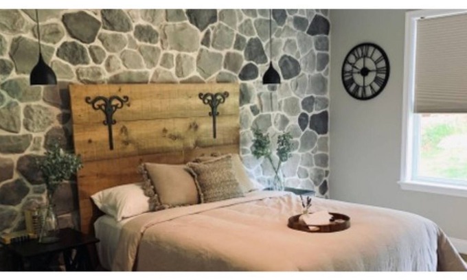 Stevens House | The Rustic Room at The Clay House BnB