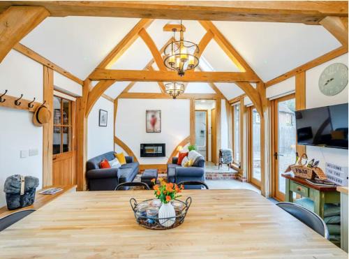 Ashford House | The Saddlery