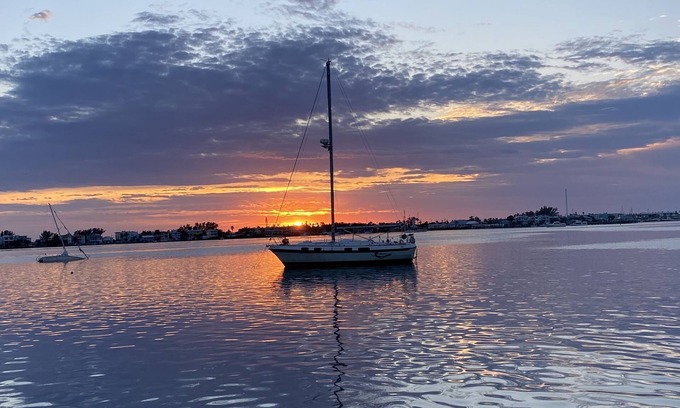 Bradenton Beach Resort | The Sailor Park