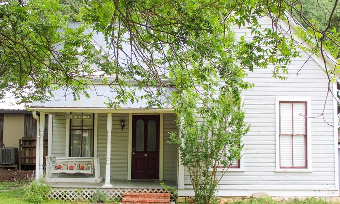 Salado House | The Salado Inn Baylor Cottage