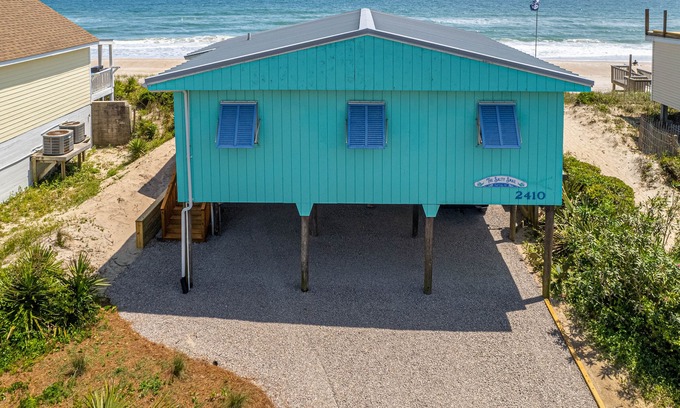 Surf City Cottage | The Salty Snail - Oceanfront Cottage