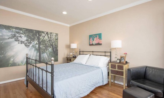 Burbank Apartment | The Sanctuary - Be Pampered - Full Kitchen