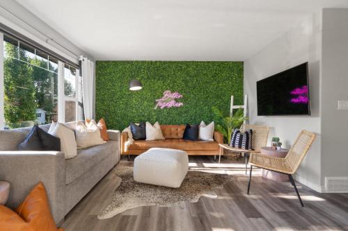 Sylvan Lake House | The Saturday I Perfect for Families I Arcade Games