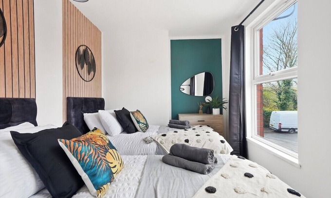 Newark upon Trent House | The Scandi Gem of Nottingham - Sleeps 10