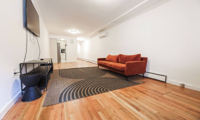 Crown Heights House | The Schenectady House - Unit 1 Standard Small Room Shared Bath & Common Areas