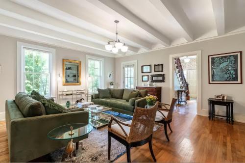 Manchester Center House | The School House - Walk to all Shops and Restaurants - New Remodel