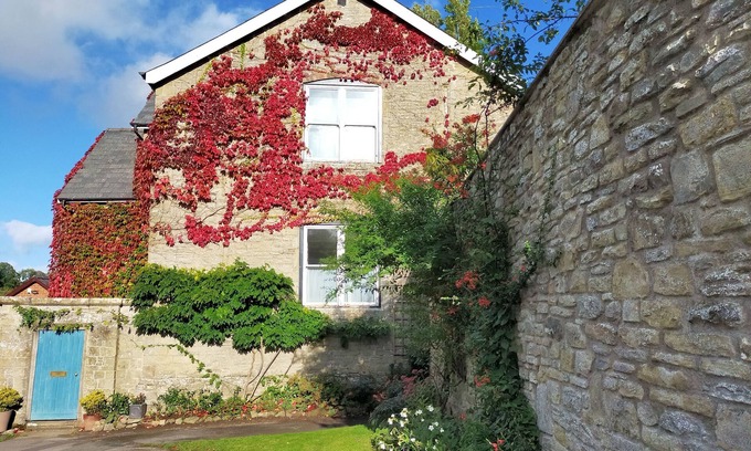 Kington Apartment | THE SCHOOL ROOM in Kington
