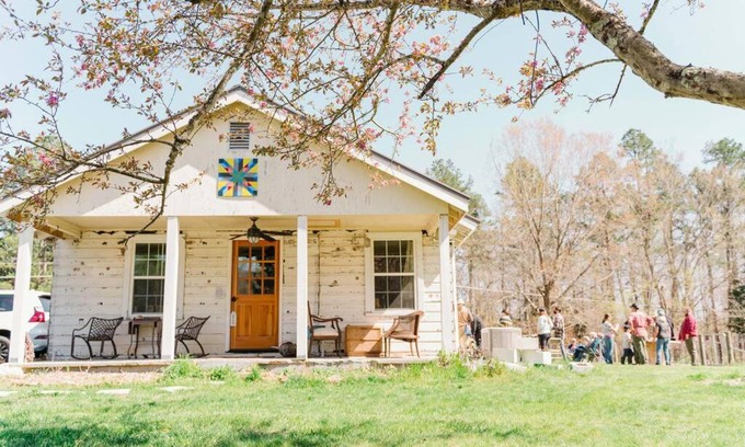 Fentress House | The Schoolhouse vintage home on the farm