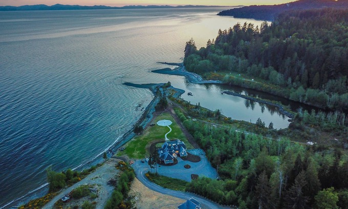 Otter Point House | The Sea Lion Ocean Front Luxury Estate