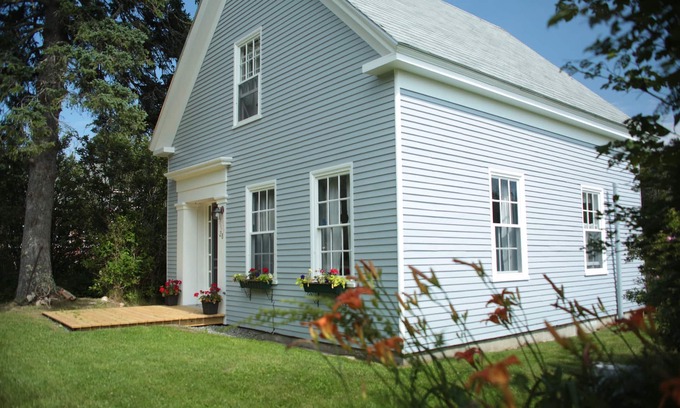 North Haven House | The Sea Rose - with Private beach access & kayaks