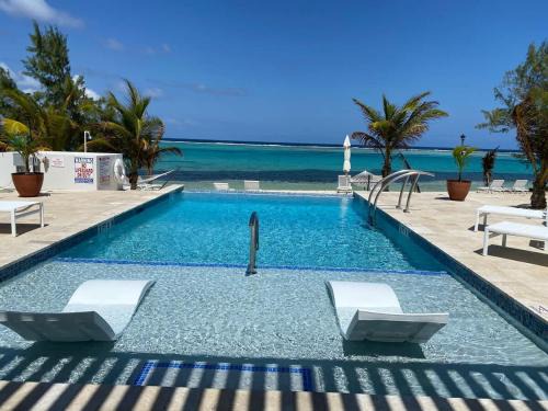 Colliers Bay House | The Sea Spray at Cottages