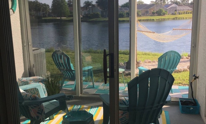 Sabal Harbour Condo | The Seashell Cottage with peaceful water views!