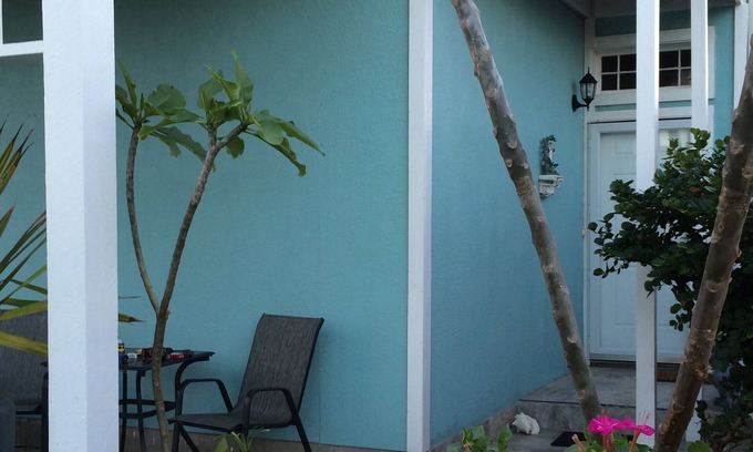 Galveston House | The Seashell House - Luxurious Comfort And Affordability 276 steps to the beach