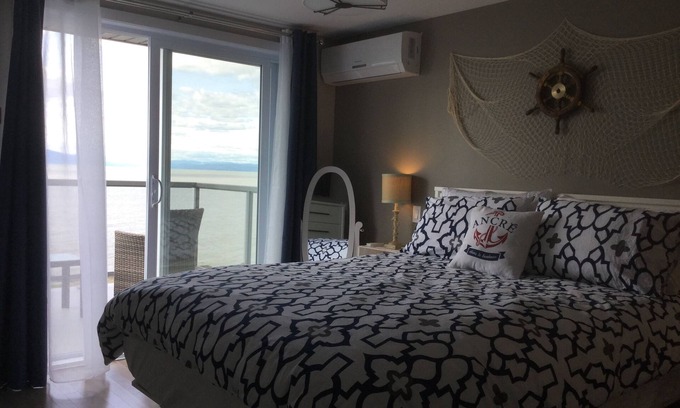 Saint Jean Port Joli Ski Chalet | The Seashore Romance, St-Jean-Port-Joli, Qc.