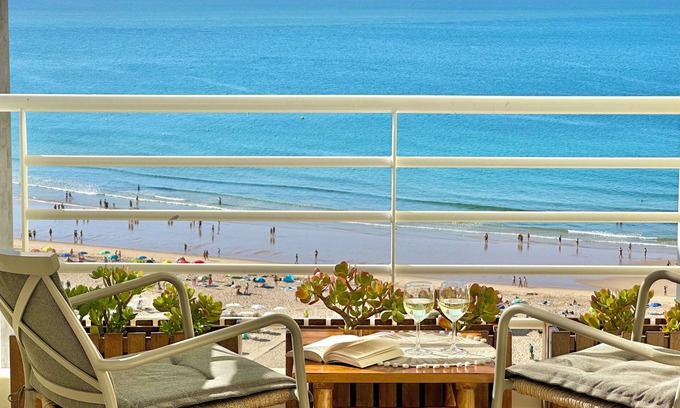 Praia da Rocha Apartment | The Seaview Apartment of your dreams - WIFI, A/c