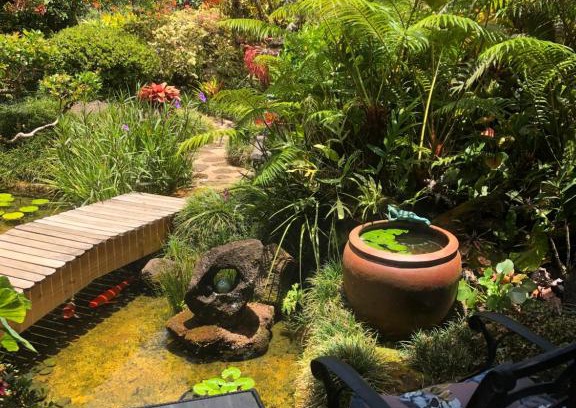 Wailua Homesteads House | The Secret Garden Room