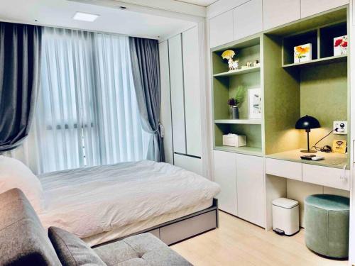 Jung-gu Apartment | THE SHARE Myeongdong High Floor & Free GYM #Subway station 3min #Myeongdong 10min