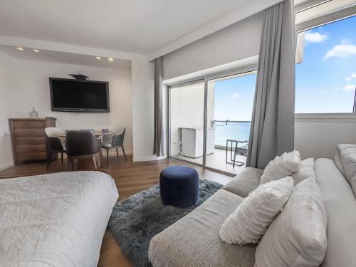 Herzliya Pituach Apartment | The Sharon Sunset Loft