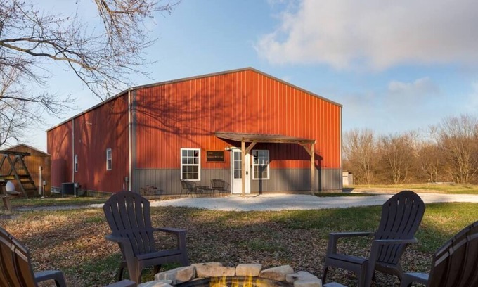 Plainview Other | The Shed House- Country Home-Beautiful Sunset View