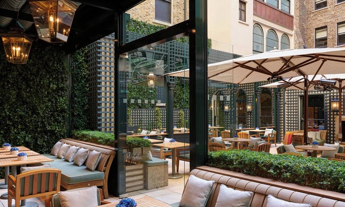 City Centre Dublin Hotel | The Shelbourne, Autograph Collection