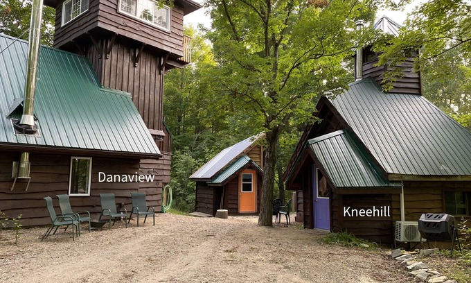 North Frontenac Cottage | The Shire Cottage