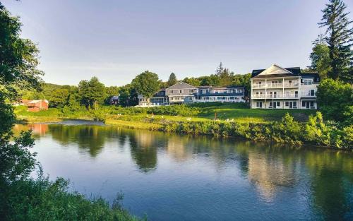 Woodstock Hotel | The Shire Woodstock