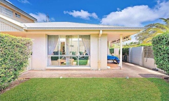 Nelson Bay House | The Shoalbar-walk to 2 Beaches