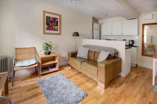 Cirencester Apartment | The Shop By Treetop Property