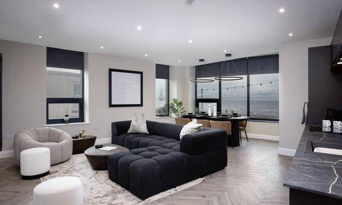 Blackpool Town Center Apartment | The Shoreline Apartment 1
