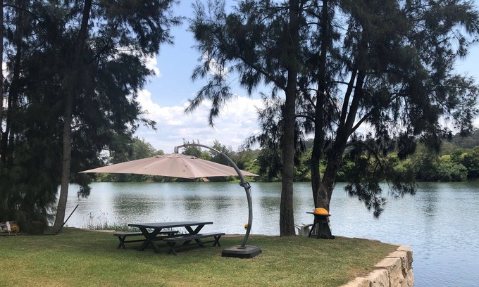 South Maroota House | “The Shouse” private beach and ramp on the Hawkesbury River, 1hr from Sydney