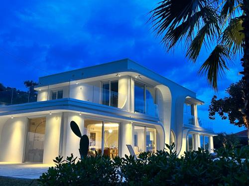Naso Villa | The Sicily Lobster House