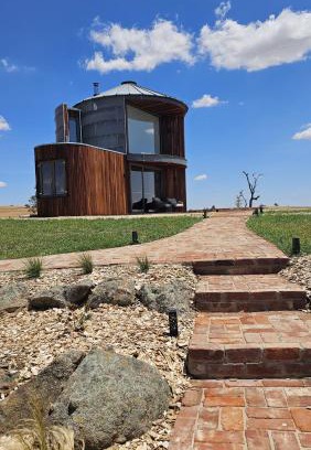 Wantabadgery House | The Silos Accommodation