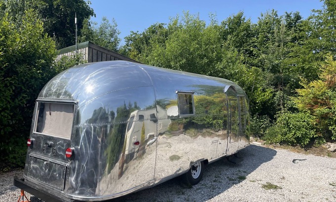 Monyash House | The Silver Spirit - 1964 Iconic American Airstream