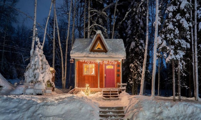 College Cabin | The Skarland Trail Cabin