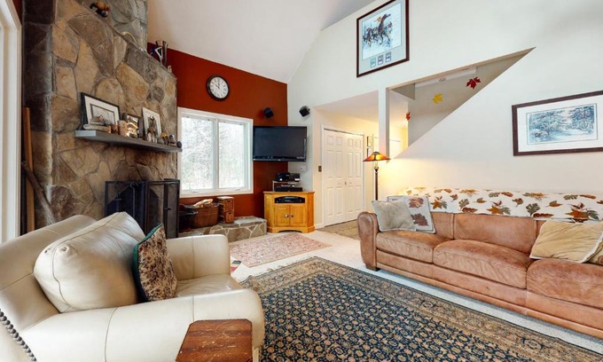 Jackson House | The Ski Haus