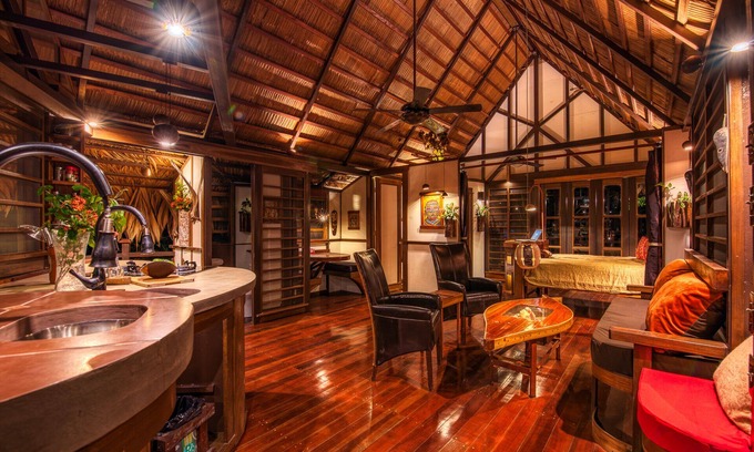 Puerto Viejo de Talamanca House | The Sloth House Beach/Pool/Fireplace/Birdwatching Deck/Bikes