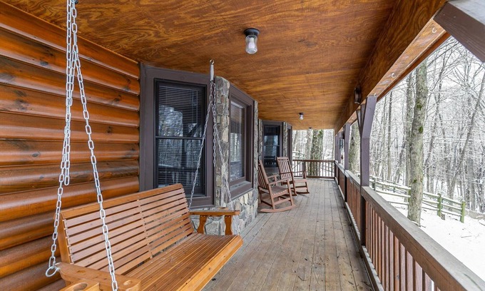 Zionville House | The Smore the Bearier - Beautiful 3 bedroom home near Boone