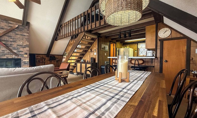 Upson Ski Chalet | The Snuggery @ Whitecap Ski Resort