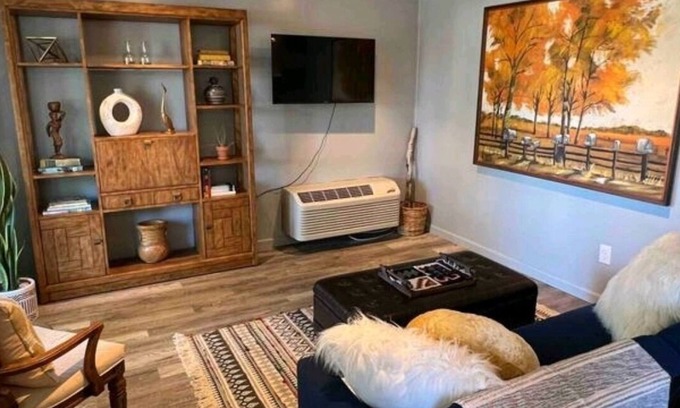 Myrtle Creek House | The Sojourners Stop in the heart of Myrtle Creekn