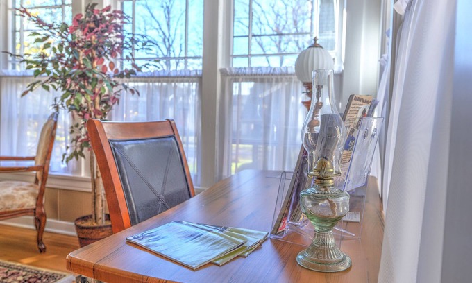 Queens Square Bed & Breakfast | The Sonata Inn