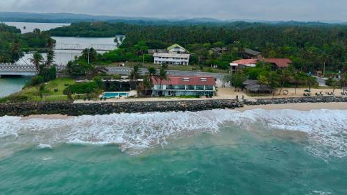 Kathaluwa Hotel | The South Beach - Ahangama