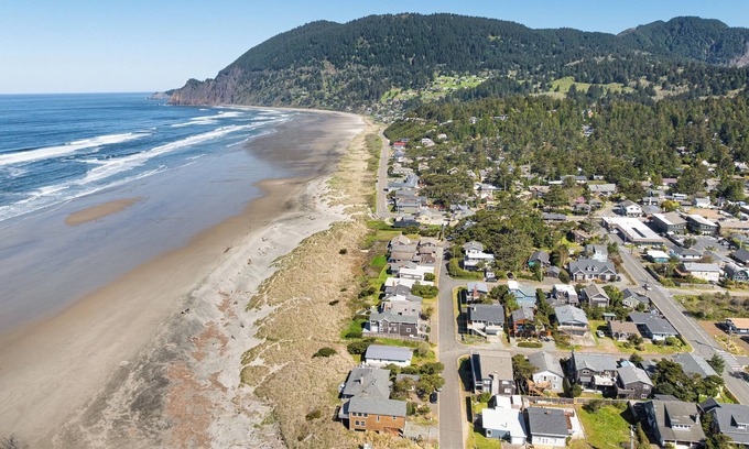 Manzanita Hotel | The Spinn