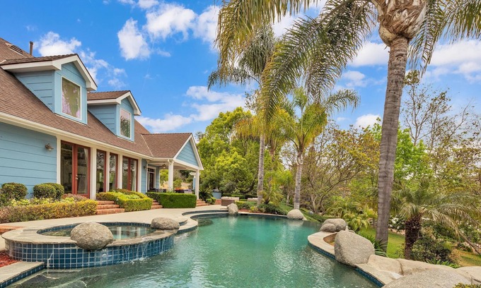 Vista House | The Splash Zone - two pools & a waterslide! - New Listing