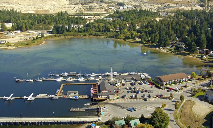 Sechelt Hotel | The Spot at Porpoise Bay