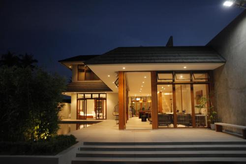 Irosin Resort | The Spring House
