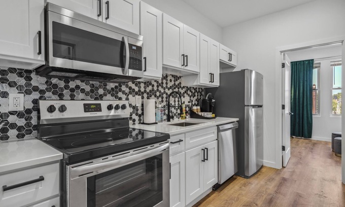 Philadelphia Apartment | The Squirrel Hill PH | University City Philadelphia