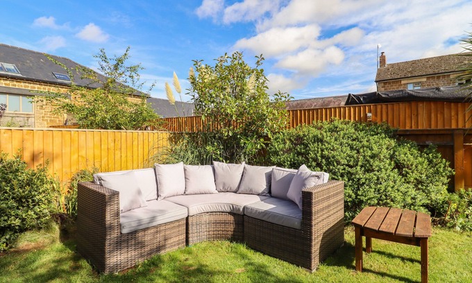 Chipping Norton Cottage | The Stables