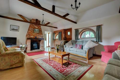 Foxley House | The Stables