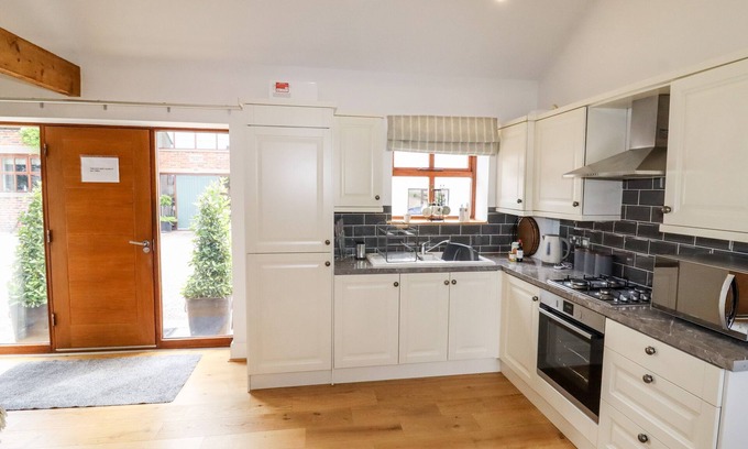 Longton Cottage | The Stables