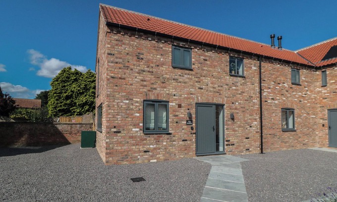 Holme Cottage | THE STABLES, pet friendly, luxury holiday cottage in Thirsk